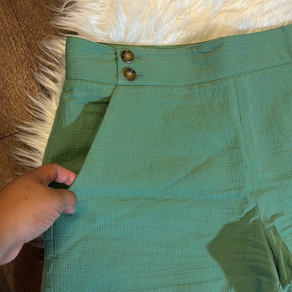 Veronica Beard Kimm Cotton-Linen Short - Picture 9 of 13